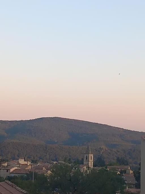 Appartement Accueil Chaleureux En Provence *